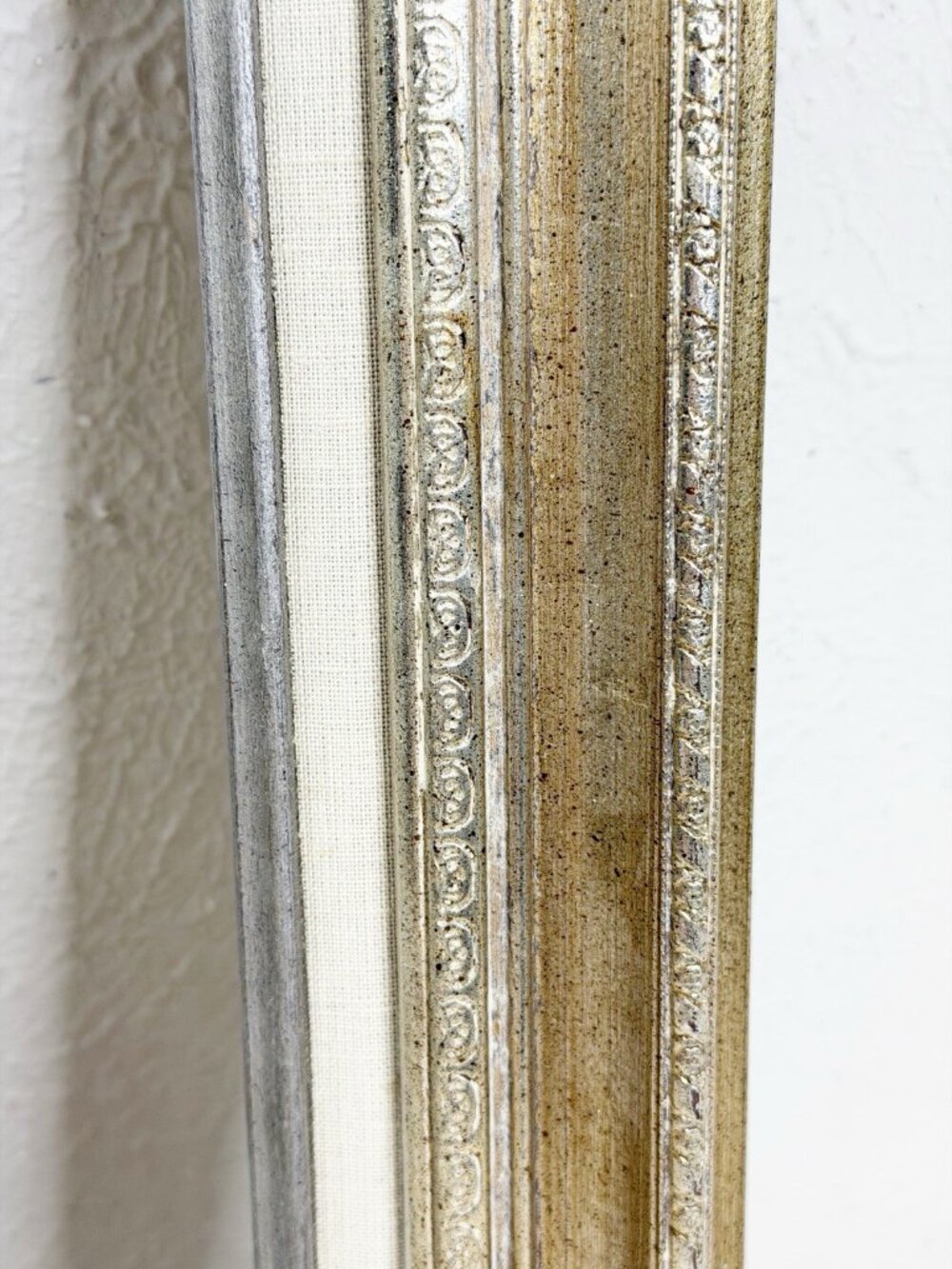 VTG Wood Silver Gold Gilded Linen Rectangle Frame 17x21.5 Fits 10.5x15.5 GUC - Picture 3 of 9